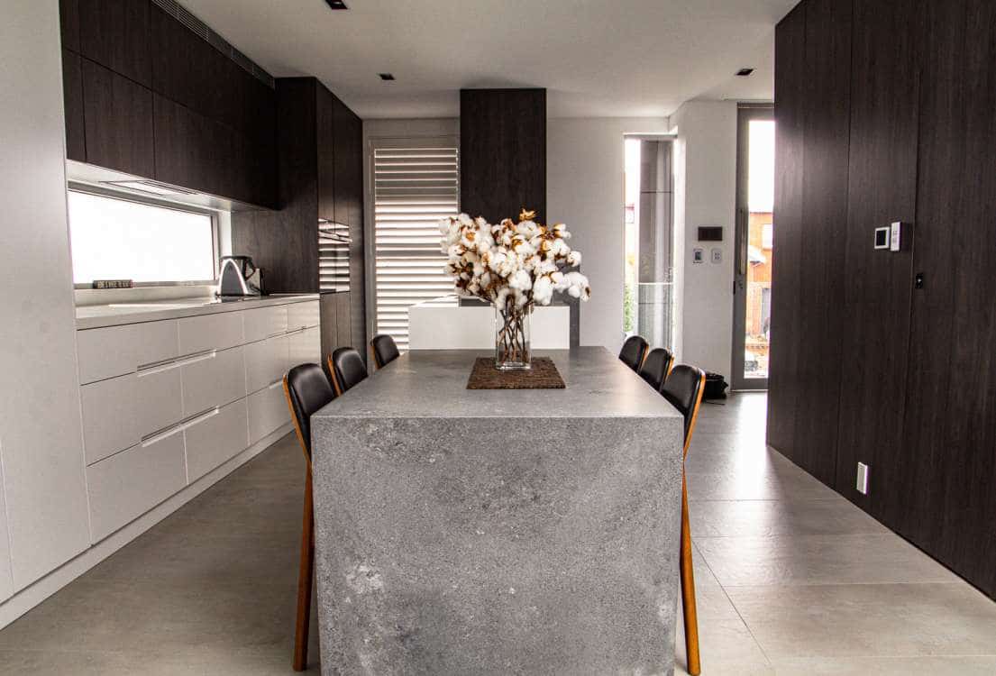 Whether you are into the contemporary or classic, Impressive Wardrobes in Sydney have a range of custom built-in wardrobes to suit your style