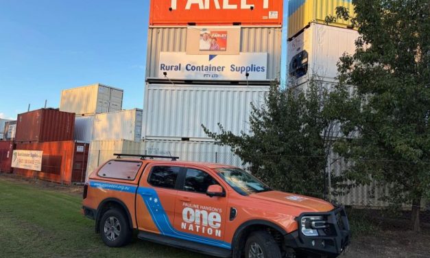 Farrer Sign Dispute Tests Political Communication Rules in Albury